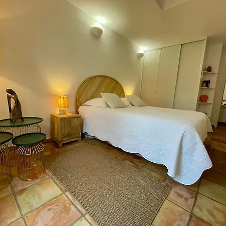 -piscine Chaude Billard Wifi- St Tropez Lägenhet
