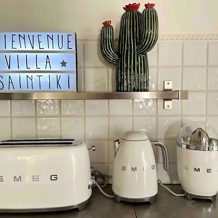 -piscine Chaude Billard Wifi- St Tropez Lägenhet