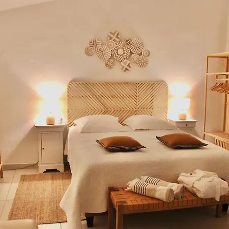 -piscine Chaude Billard Wifi- St Tropez Lägenhet Gassin