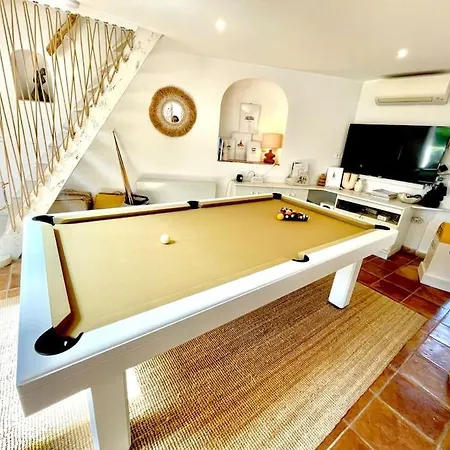 -piscine Chaude Billard Wifi- St Tropez