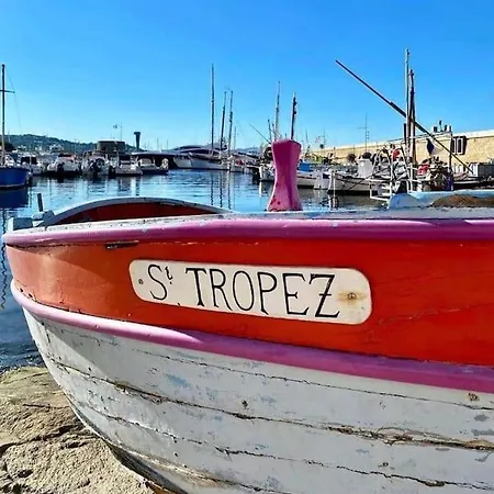 -piscine Chaude Billard Wifi- St Tropez Apartmán