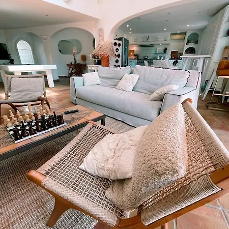 -piscine Chaude Billard Wifi- St Tropez Apartmán
